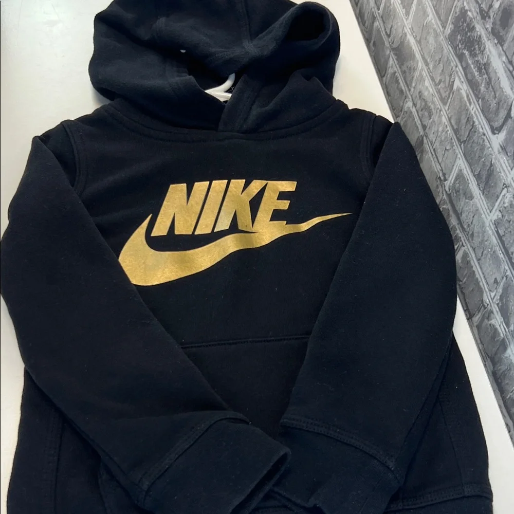 Girl's Nike Hoodie in Black‎ with Gold Swoosh